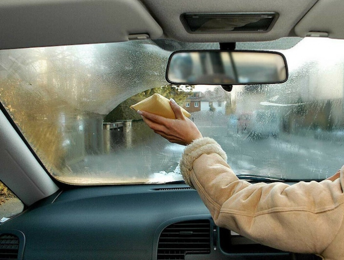 Come eliminare l’umidità dall’auto? 8 consigli efficaci!