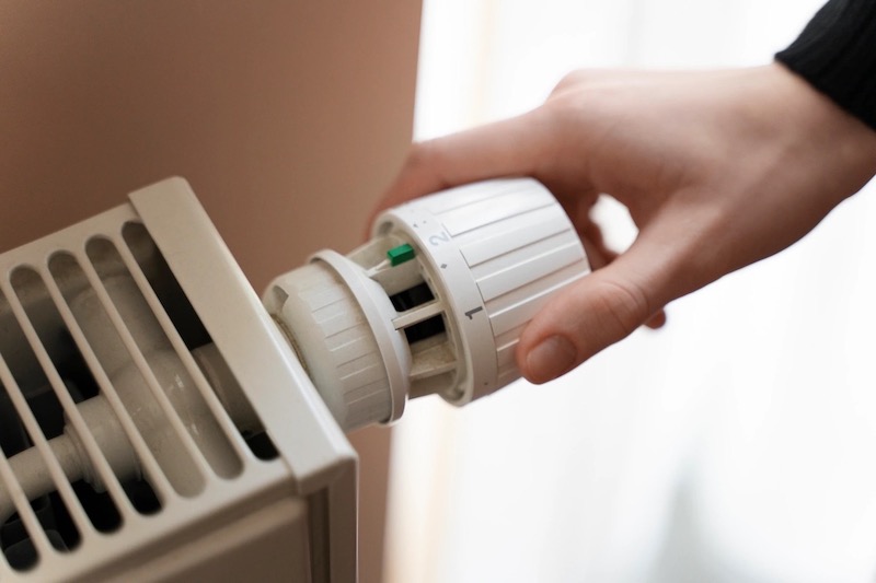 abbassare il termostato riscaldamento casa economico