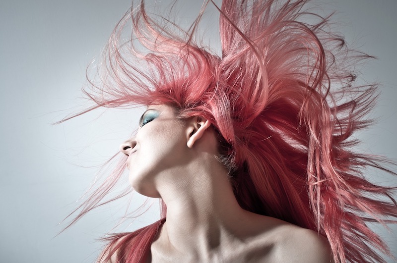 capelli colorati di rosa acconciature di tendenza
