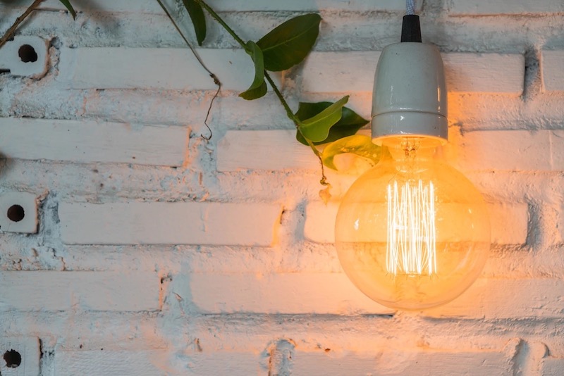 casa ecologica utilizzare lampadine led risparmio energetico