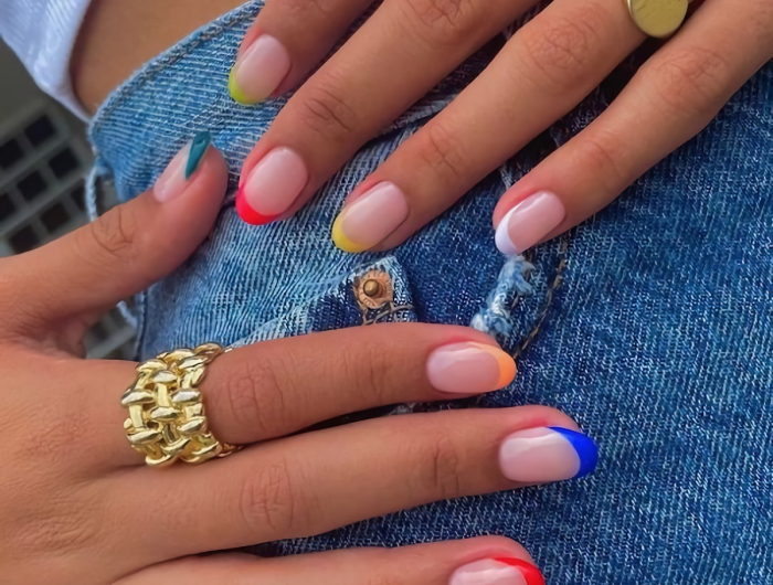 Le unghie si tingono di rosa pastello dopo Natale, ecco la manicure da fare a Gennaio!