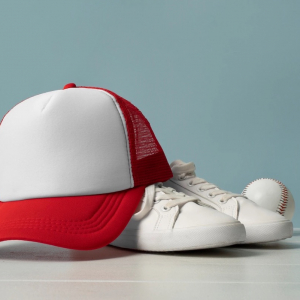 Sneakers retro e jeans: il look perfetto per qualsiasi occasione