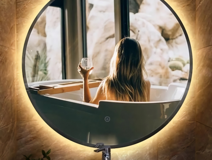 Come pulire lo specchio del bagno senza lasciare tracce?