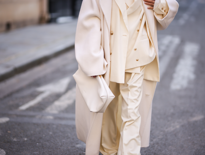 Come vestirsi a 60 anni per essere sempre chic ed eleganti? Ecco i nostri suggerimenti da seguire!