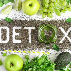 Detox dopo le feste: rimedi naturali per drenare, sgonfiare e purificare il corpo