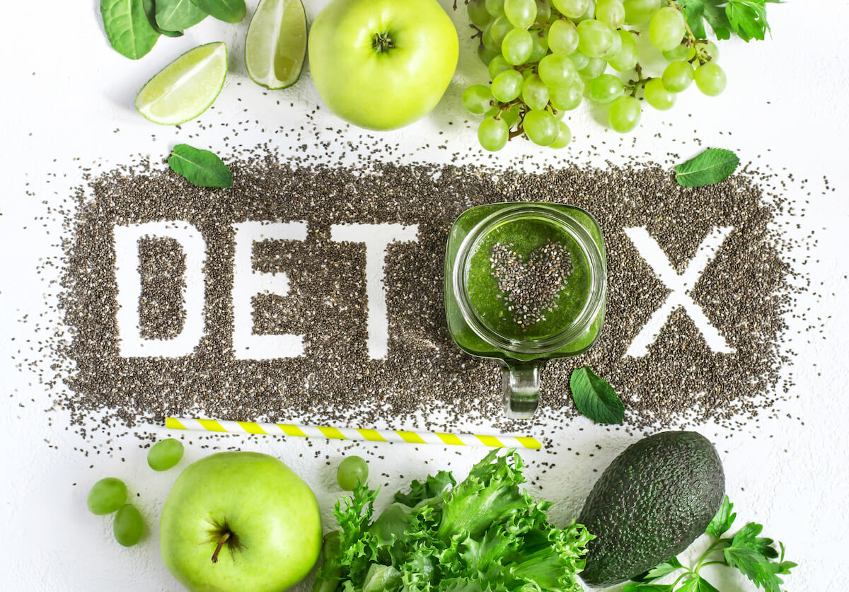 detox frutta e verdura di colore verde