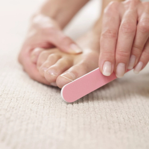 Come fare la pedicure a casa da professionista: esegui i consigli almeno una volta al mese!
