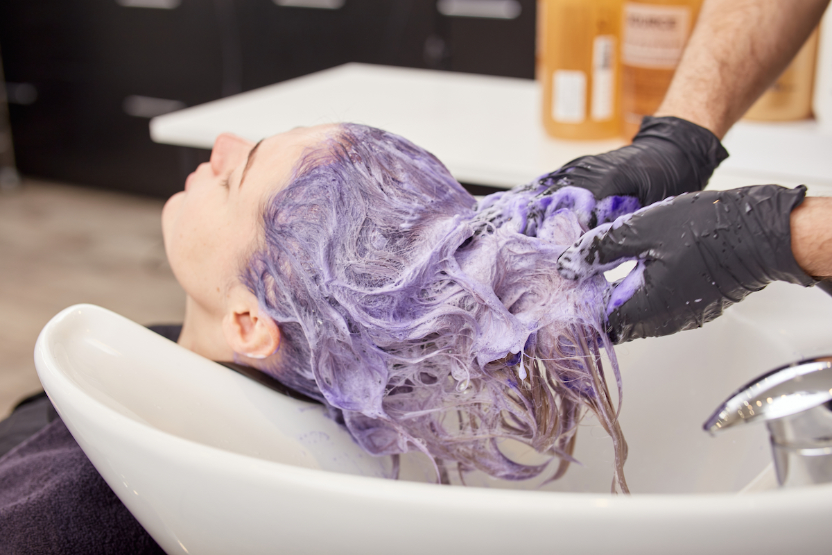 migliore shampoo per capelli biondi tonalizzante viola