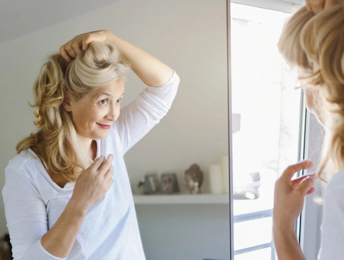 Capelli lunghi a 50 anni? Naturalmente si può fare, ecco come!