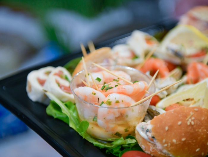 Solo 5 minuti per preparare facilmente un Apericena per San Valentino!