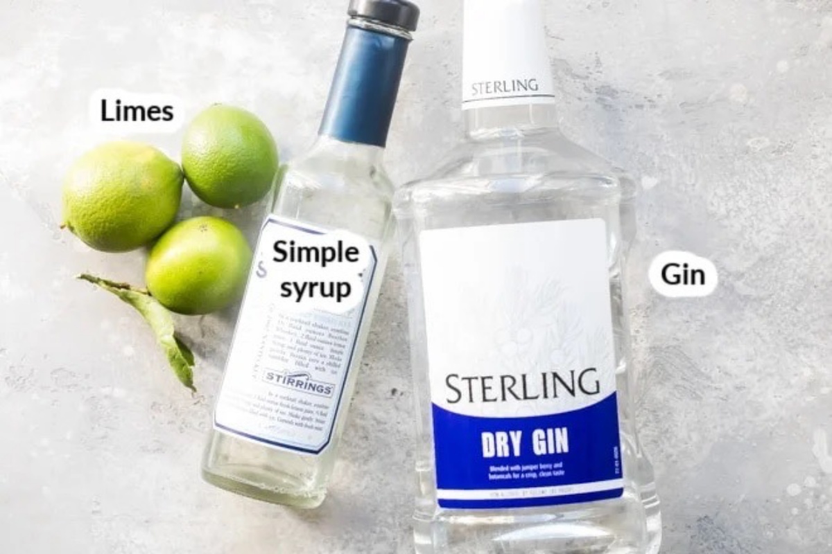 ingredienti per preparare cocktail gimlet lime gin sciroppo