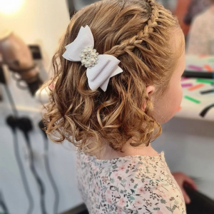 Acconciature bambina capelli corti: la praticità non ci limita in termini di pettinature!