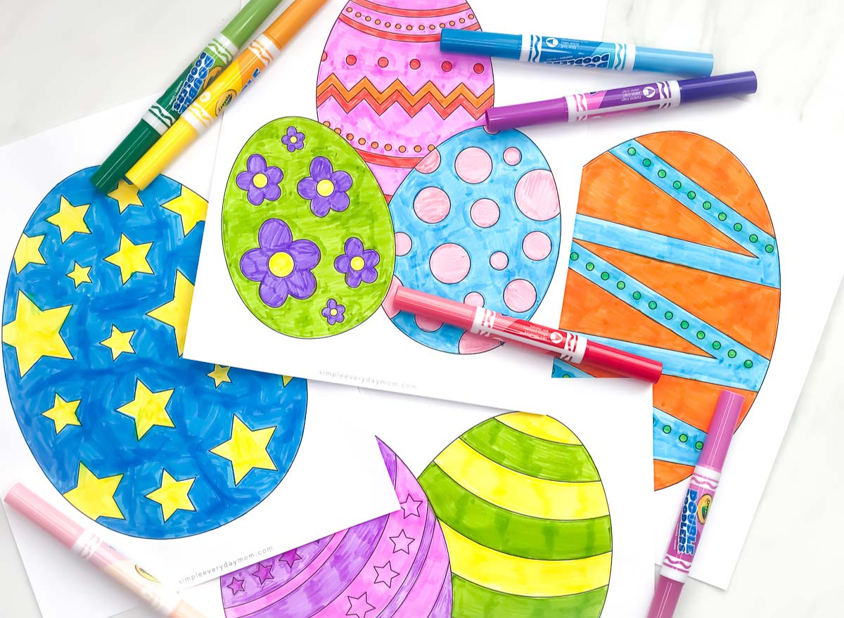 disegni di uova di pasqua da colorare con pennarelli colorati