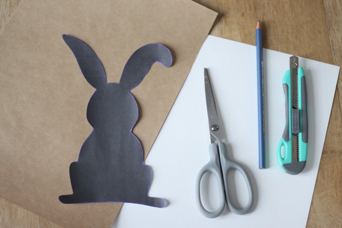 materiali necessari per fare coniglietti di carta