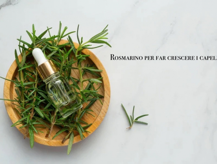 Acqua al rosmarino per capelli per farli crescere ed eliminare la forfora!
