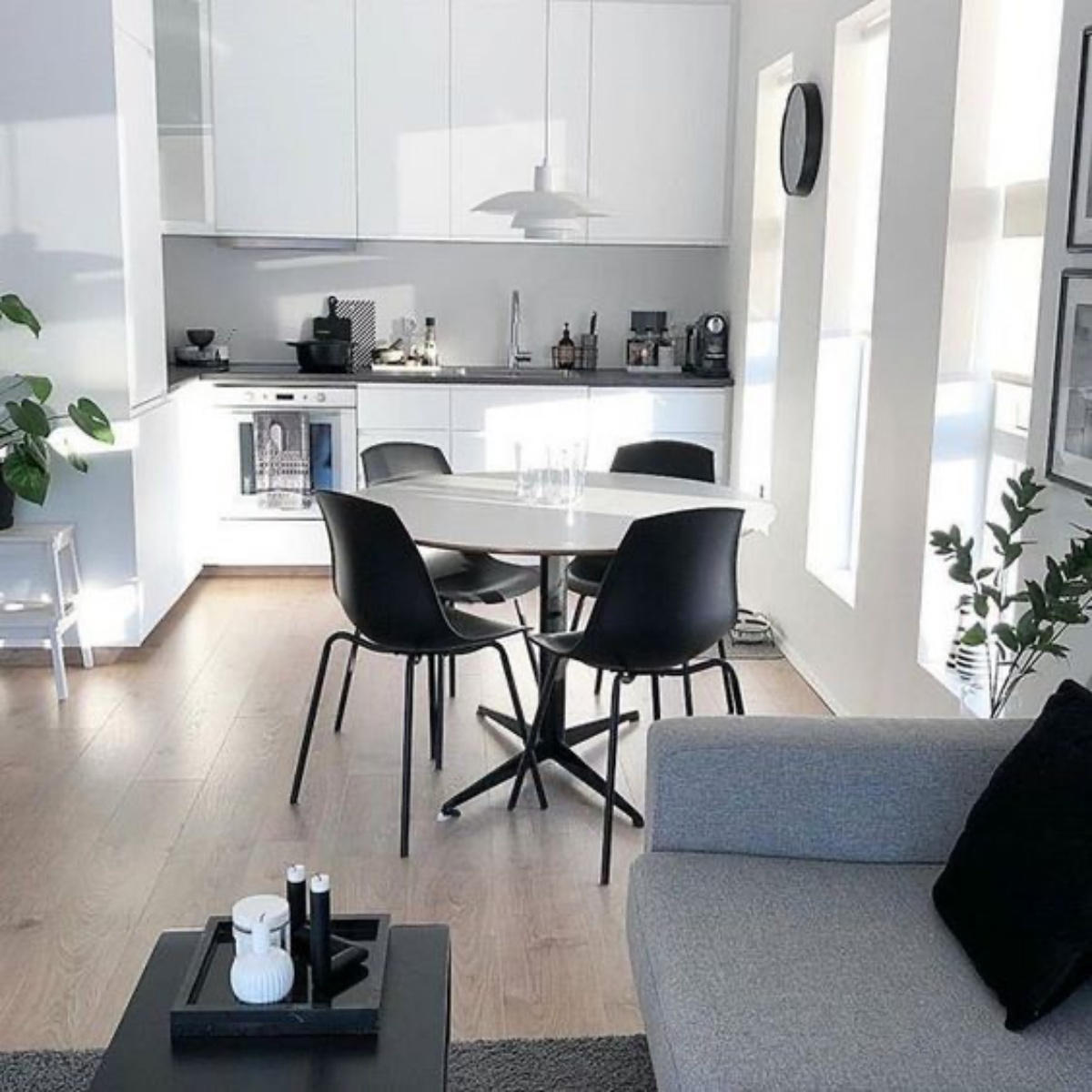 soggiorno e cucina insieme appartamento piccolo