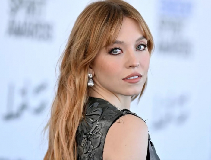 Colore capelli dell’estate 2023: dalle tinte naturali a quelle che vi faranno distinguere!