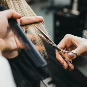 I tagli per capelli biondi in voga per l’estate 2023: corti, medi e lunghi!