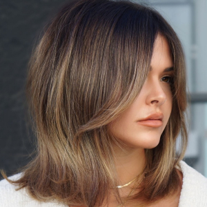 Long bob 2023: il taglio passe-partout per essere sempre eleganti e alla moda!