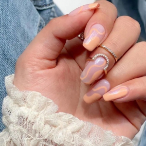 Unghie dalla forma quadrata: la manicure più popolare di sempre!