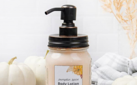 Crema corpo alla zucca fai da te perfetta per le giornate autunnali