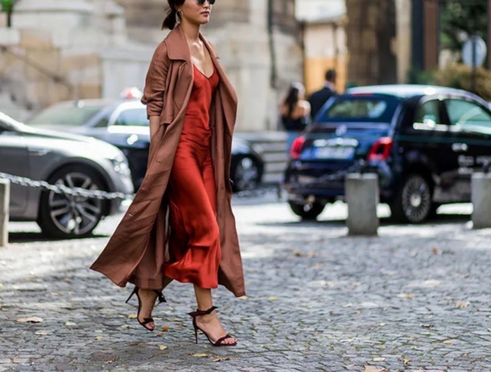 Come indossare lo slip dress senza che sembri biancheria intima