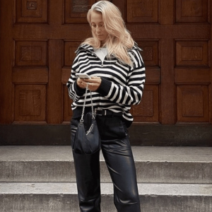 Pantalone di pelle in autunno anche per le donne over 50!