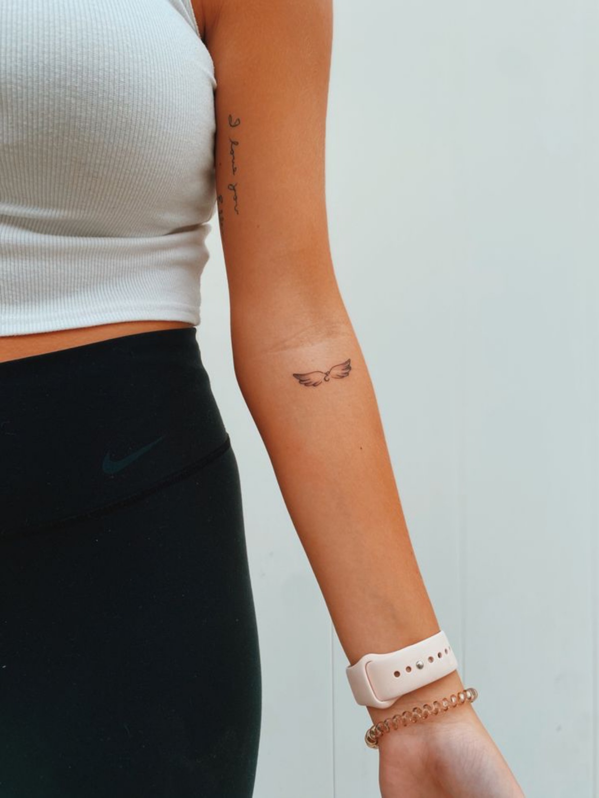 idee tatuaggi braccio donne disegno tattoo piccolo