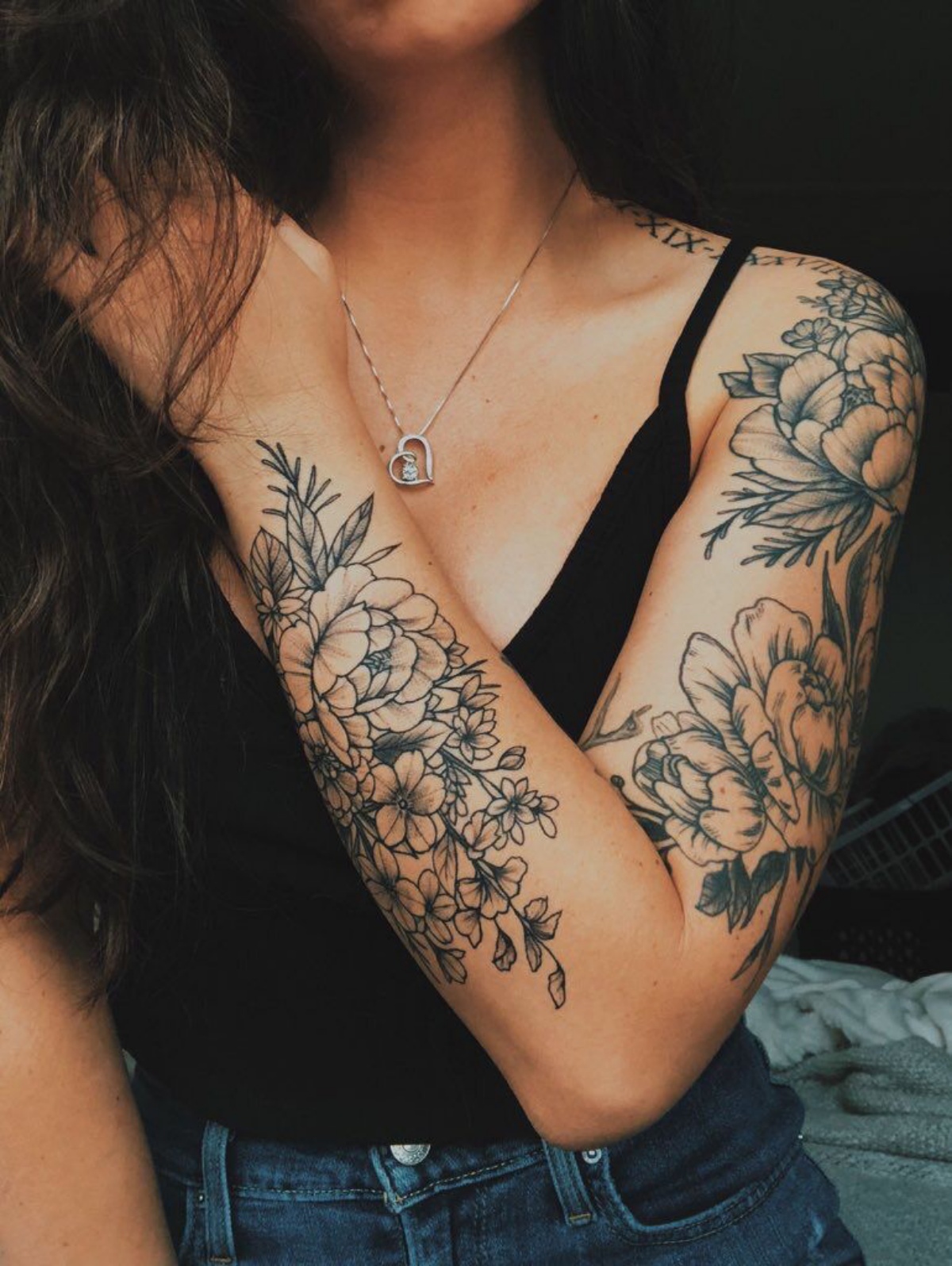 idee tatuaggi braccio donne lotos tattoo