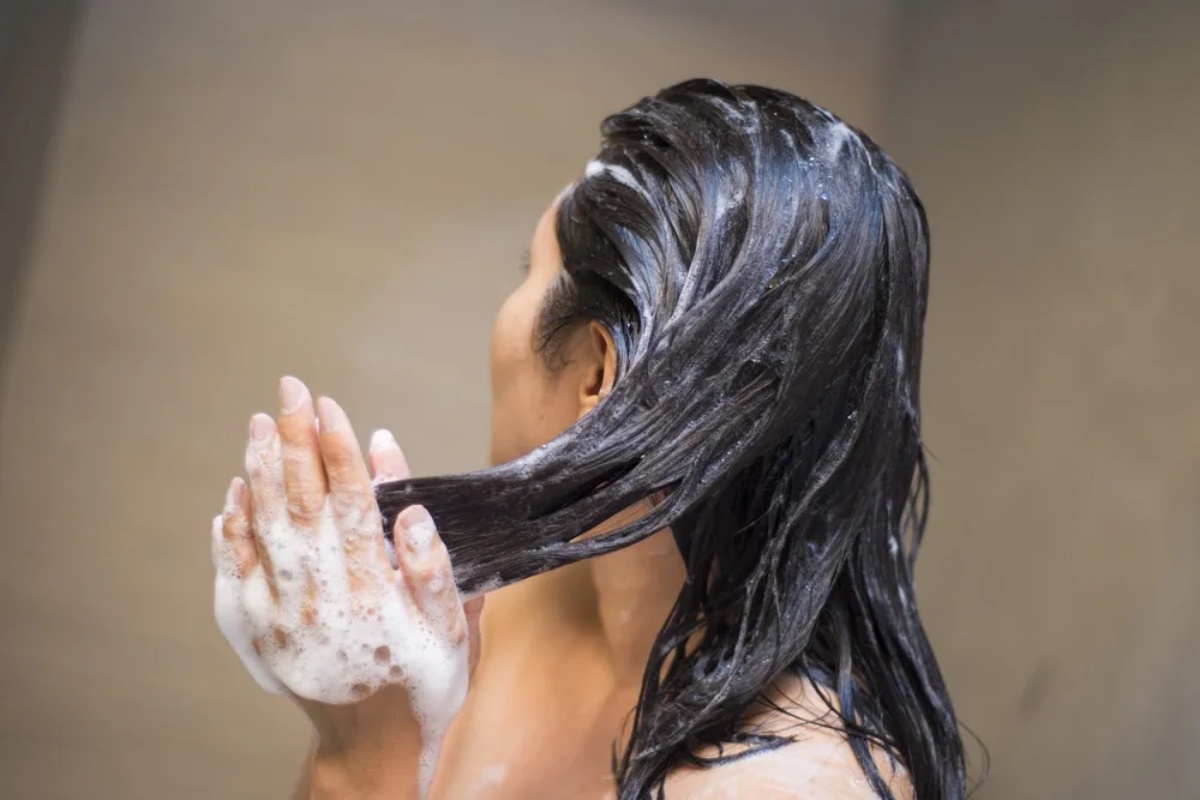 lavare le lunghezze dei capelli