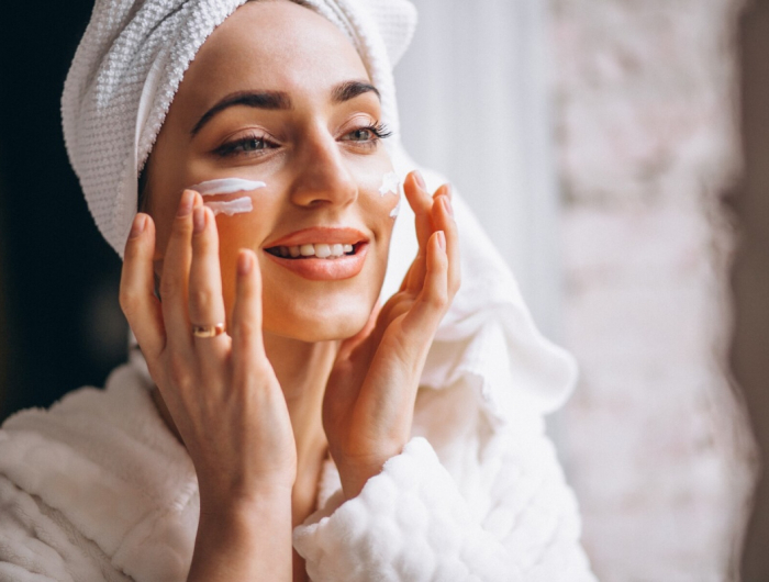 I prodotti cosmetici donne di 40 anni consigliati dai professionisti