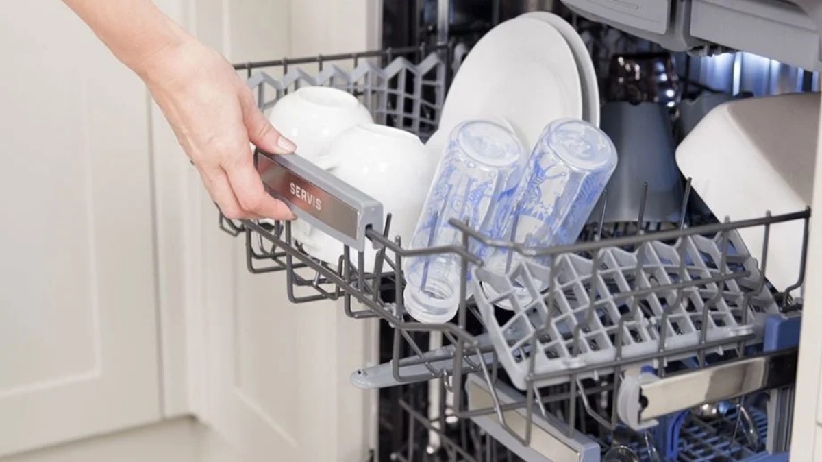 lavare le stoviglie in lavastoviglie