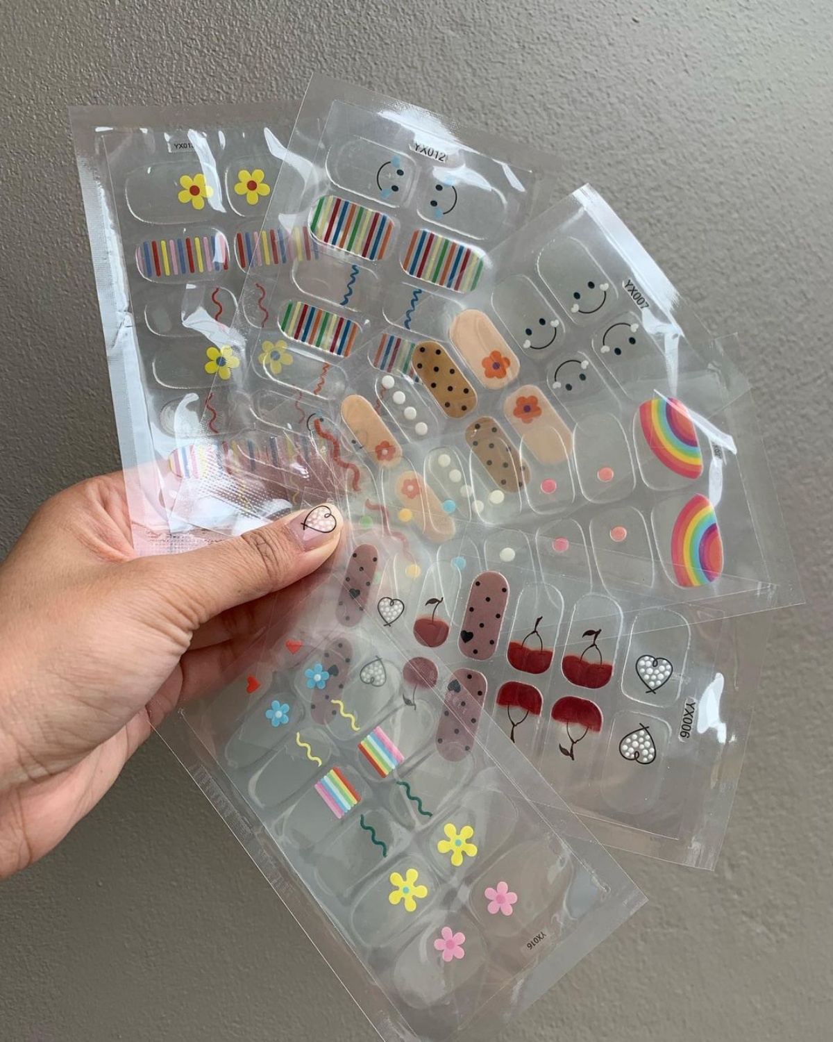 sticker adesivi per unghie con disegni decorativi
