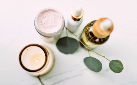 Guida step-by-step alla detersione: ecco come struccarsi